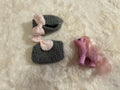 Zapatitos de Ganchillo Gris con Lazo Rosa para Bebé
