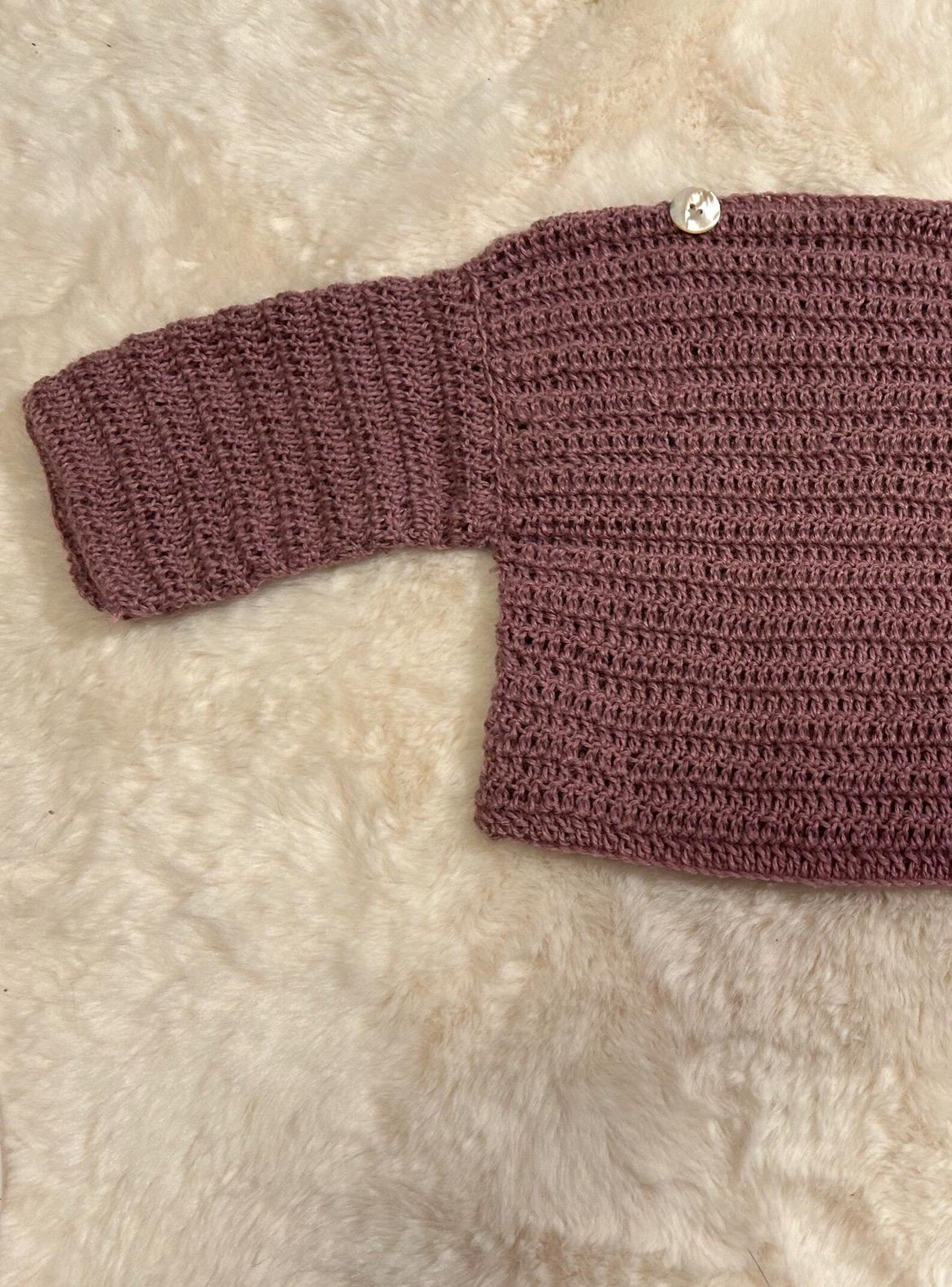 Jersey de Ganchillo Rosa Malva con Botones en el Hombro