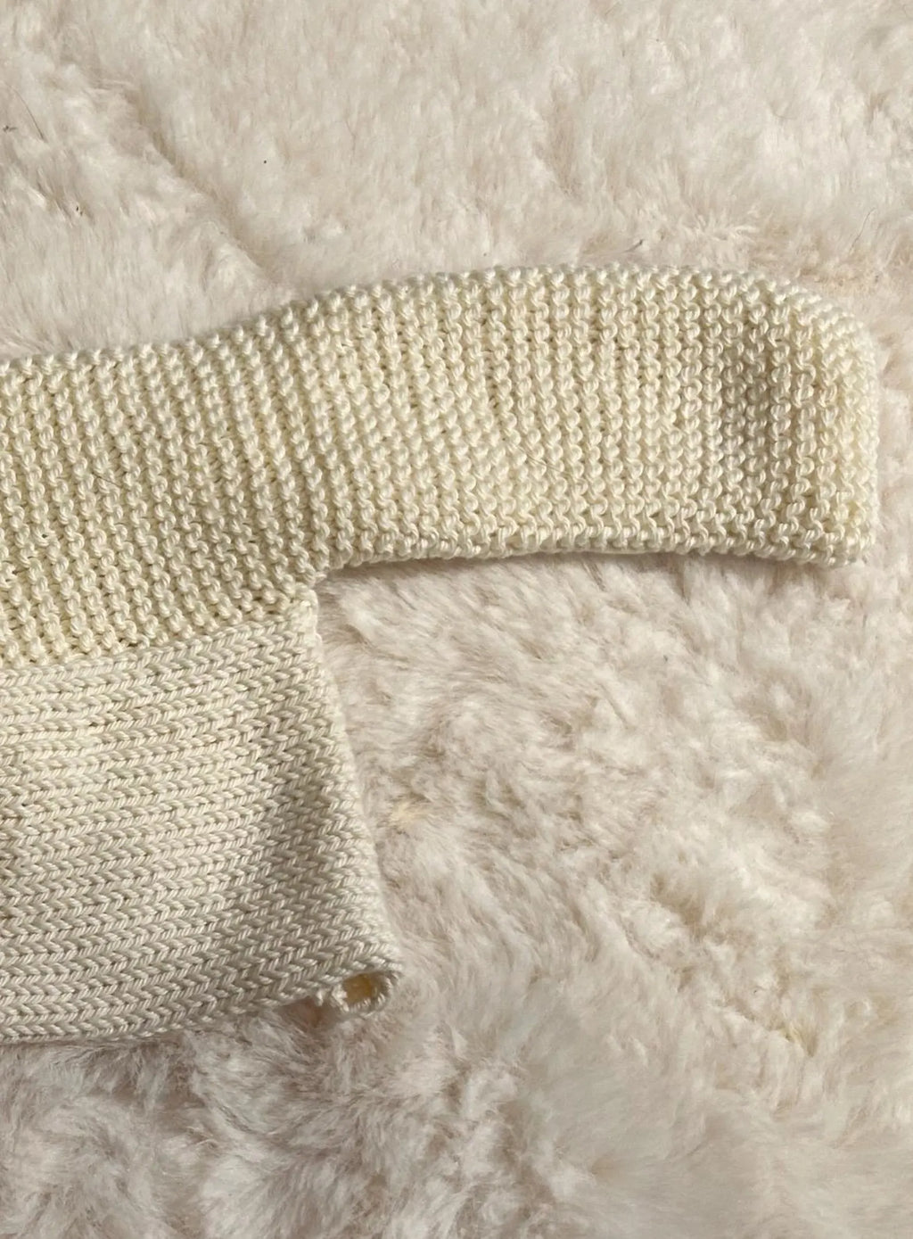 Chaquetita de Punto Crudo Natural Manga Larga para Bebé
