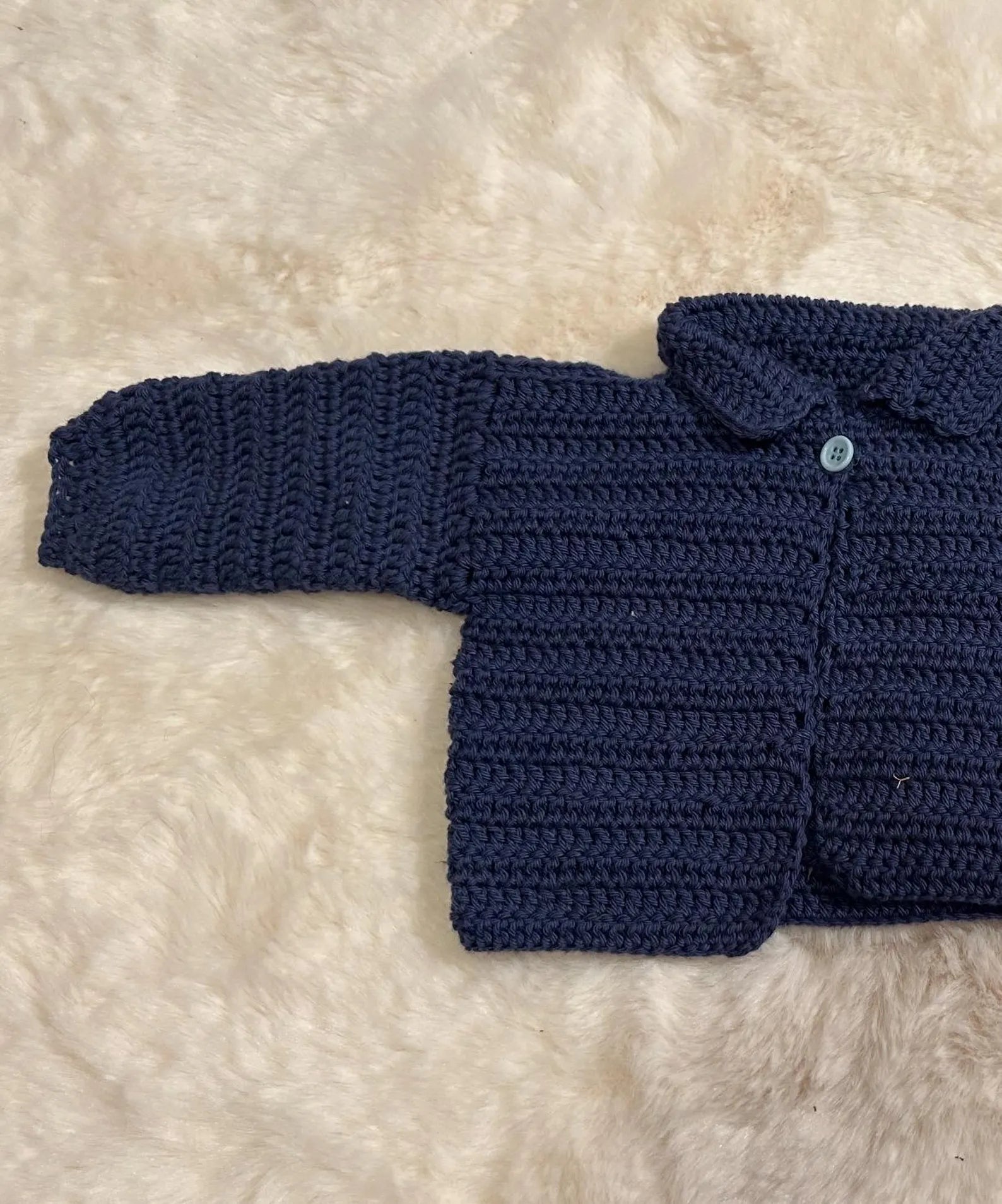 Chaquetita de Ganchillo Azul Marino