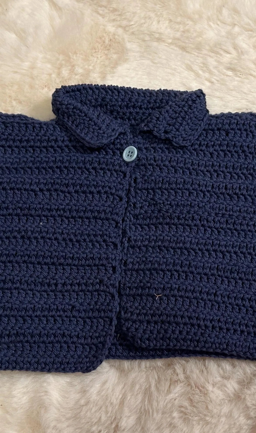 Chaquetita de Ganchillo Azul Marino